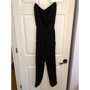 NEW black strapless romper 🖤